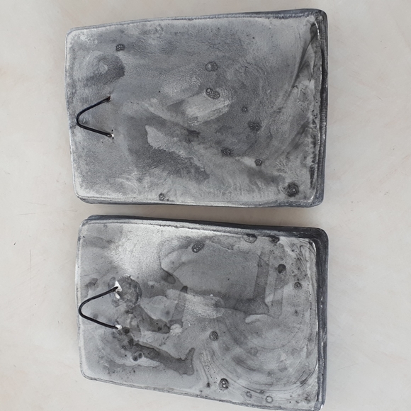 Stone carved plates - Picture 4 of 4